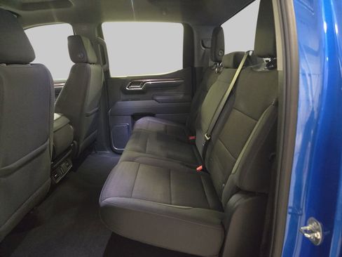 Used 2025 Chevrolet Silverado 1500 LT AWD/4WD image 15