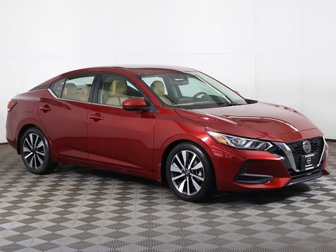 Used 2021 Nissan Sentra SV w/ SV Premium Package image 2
