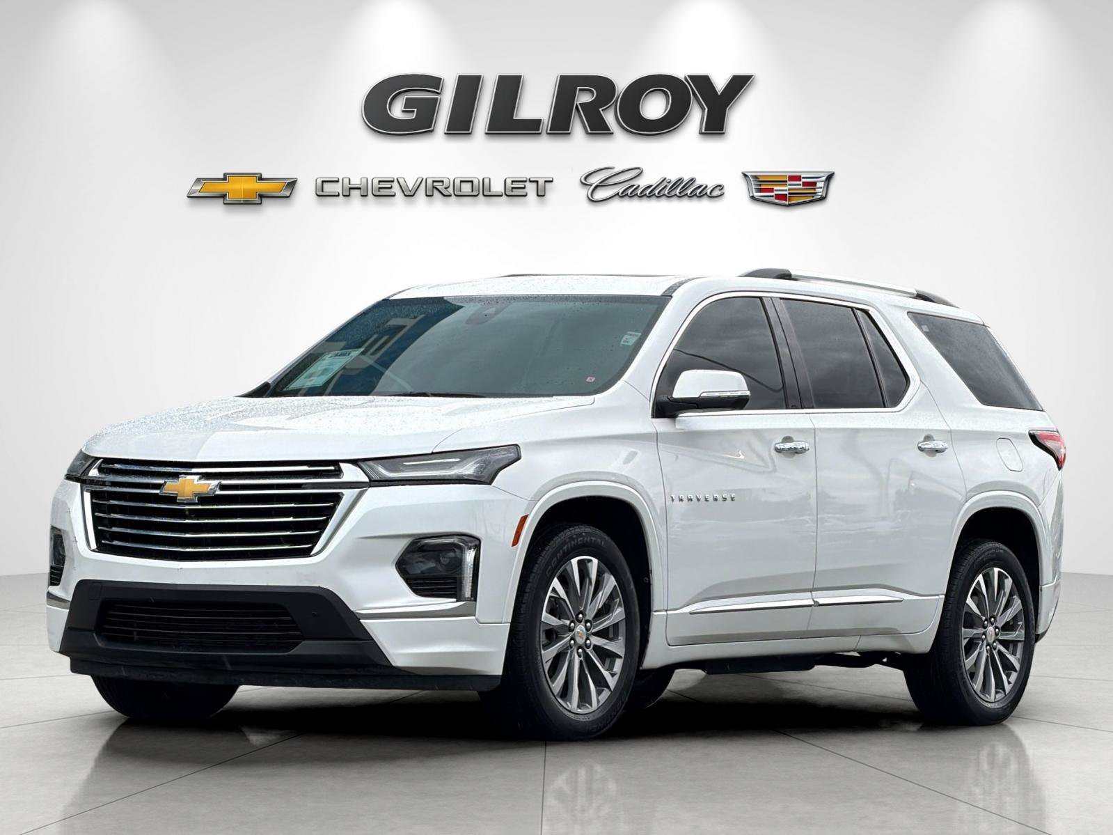 Used 2023 Chevrolet Traverse Premier FWD image 7