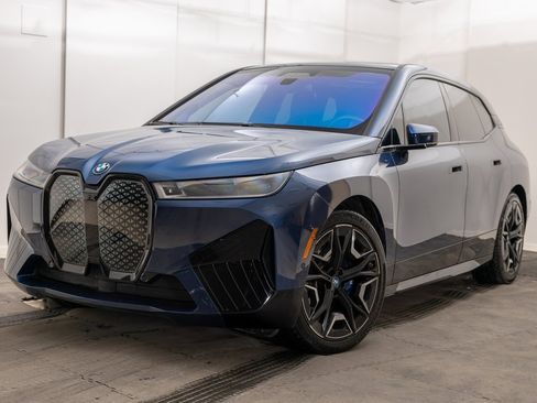 Used 2025 BMW iX M60 image 1