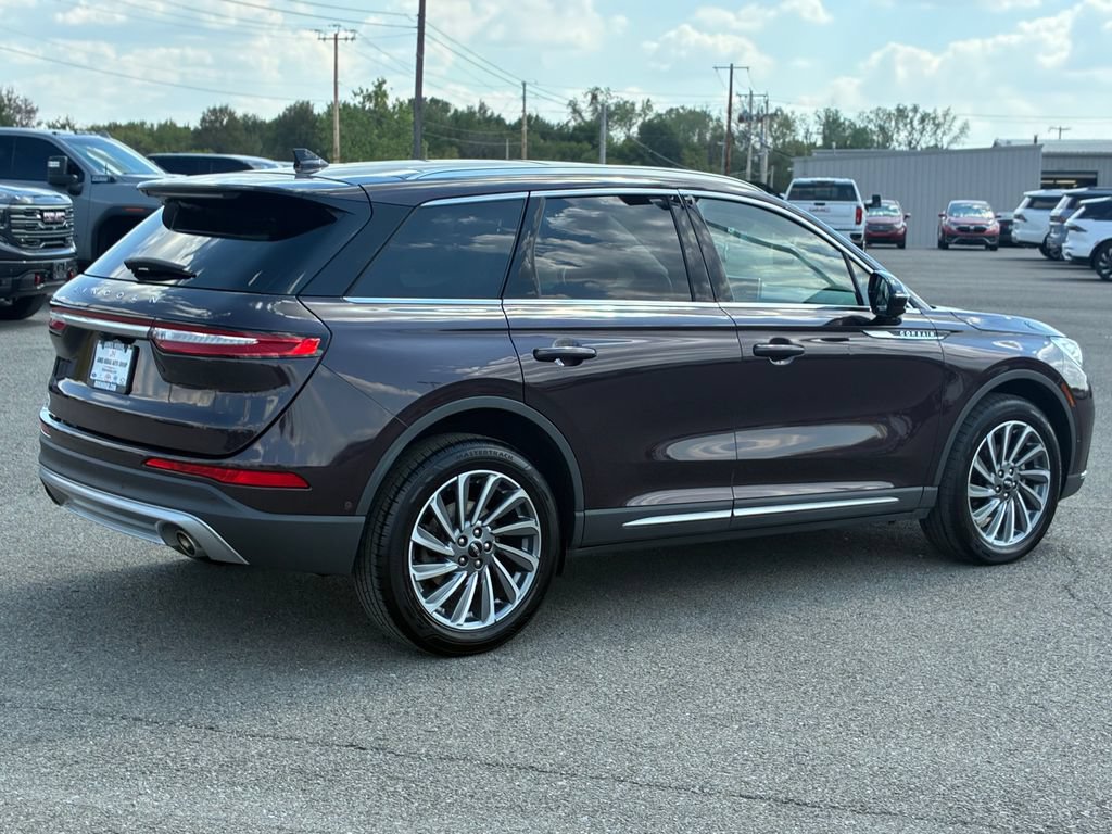 Used 2023 Lincoln Corsair Reserve w/ Equipment Group 202A AWD/4WD image 3