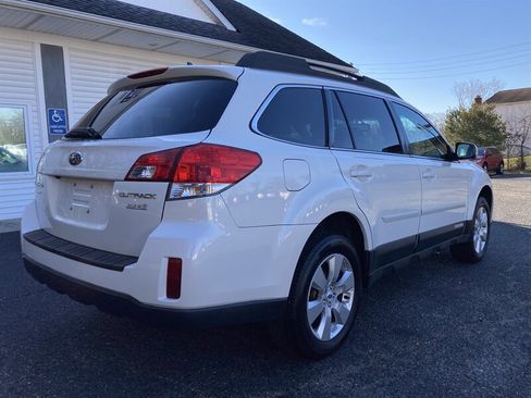 Used 2012 Subaru Outback 2.5i Limited image 8