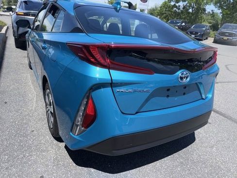 Certified 2022 Toyota Prius Prime LE FWD image 5