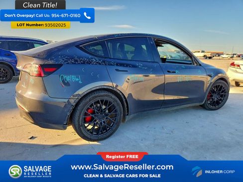 Used 2022 Tesla Model Y Performance image 4