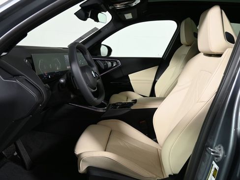 New 2026 BMW X3 xDrive30 w/ Premium Package AWD/4WD image 3