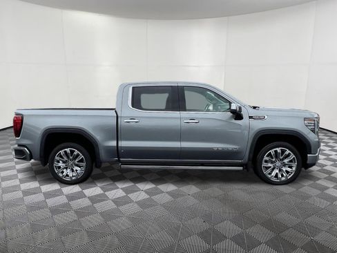 Used 2023 GMC Sierra 1500 Denali w/ Denali Reserve Package AWD/4WD image 7