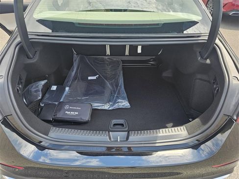 New 2026 Mercedes-Benz E 350 Sedan image 9