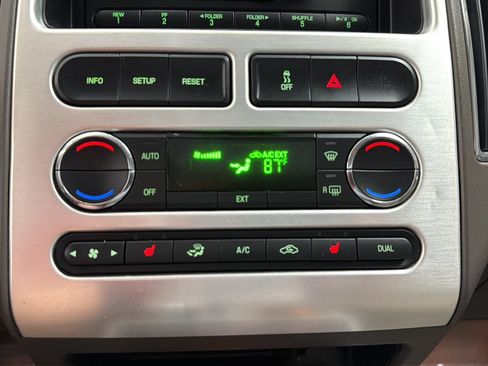 Used 2010 Ford Edge Limited FWD image 32