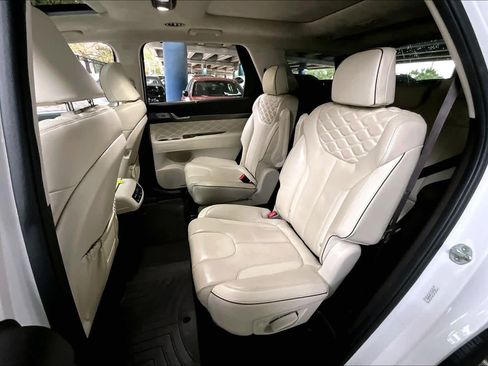 Used 2020 Hyundai Palisade Limited image 19