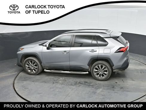 Used 2021 Toyota RAV4 XLE Premium image 37