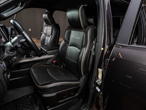 Used 2024 RAM 3500 Laramie w/ Night Edition image 28