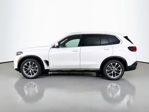 New 2026 BMW X5 xDrive40i w/ Climate Comfort Package image 4