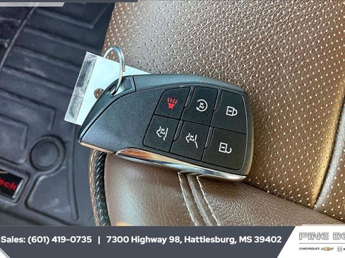 Certified 2025 Chevrolet Tahoe High Country AWD/4WD image 9