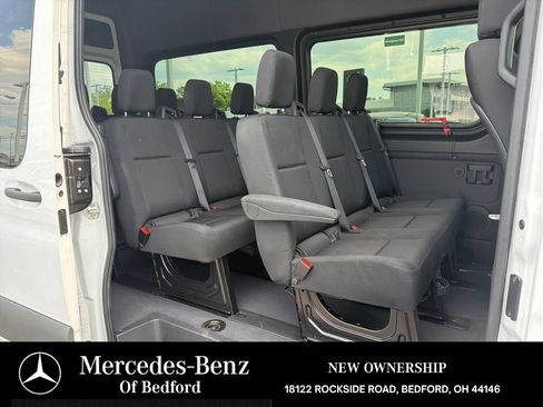 Used 2025 Mercedes-Benz Sprinter 2500 image 23