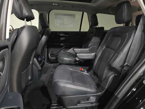 New 2026 Lincoln Aviator Reserve image 32