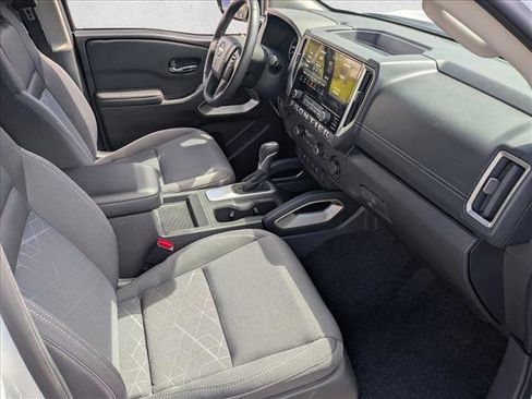 Certified 2025 Nissan Frontier SV w/ SV Convenience Package image 19