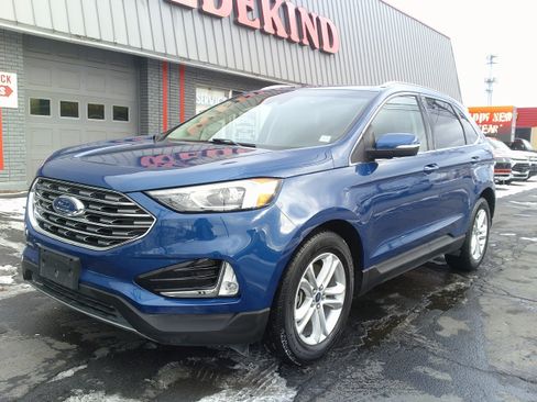 Used 2020 Ford Edge SEL w/ Cold Weather Package image 10