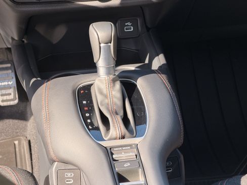Certified 2025 Honda HR-V Sport image 18