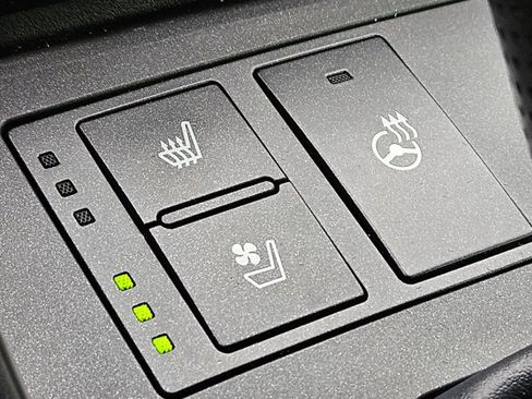 Used 2024 Lexus IS 350 F Sport RWD image 16