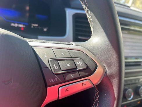 Used 2022 Volkswagen Atlas SE image 20