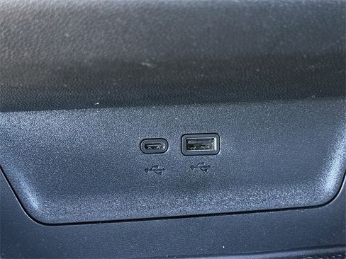 Certified 2025 Chevrolet Equinox RS w/ Safety and Technology Package image 18