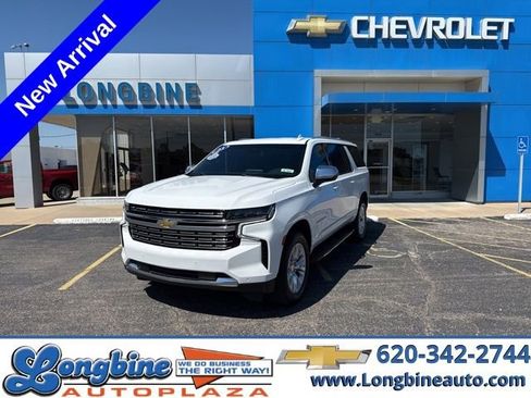 Used 2023 Chevrolet Suburban Premier image 1
