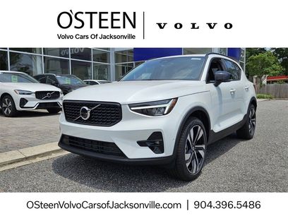 New 2025 Volvo XC40 B5 Plus w/ Protection Package Premier