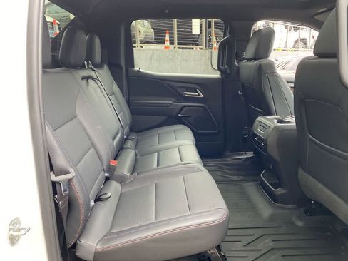 Used 2025 Chevrolet Silverado EV RST AWD/4WD image 17