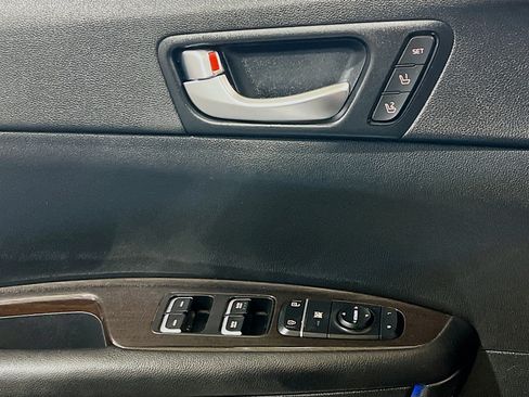Used 2020 Kia Optima Premium FWD image 13