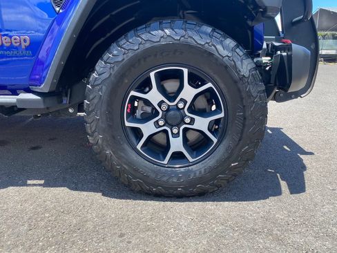 Used 2019 Jeep Wrangler Unlimited Rubicon AWD/4WD image 9