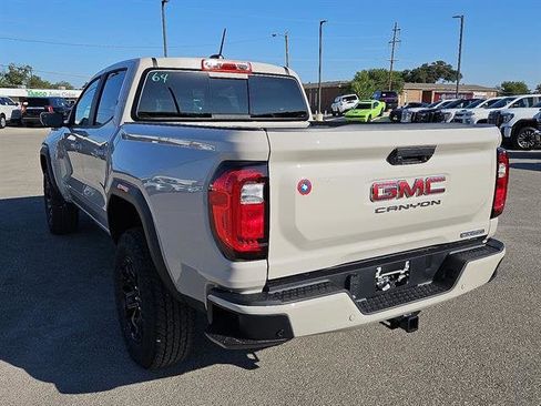 New 2026 GMC Canyon Elevation w/ Convenience Package image 3