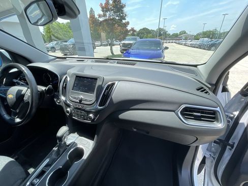 Certified 2022 Chevrolet Equinox LT FWD image 28