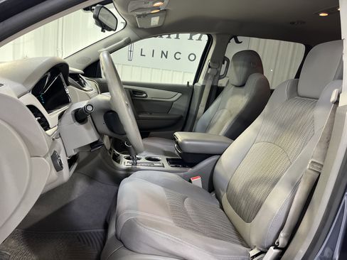Used 2014 Chevrolet Traverse LS image 7