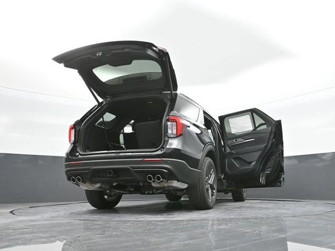 New 2026 Ford Explorer ST image 61