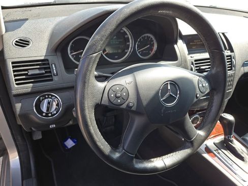 Used 2008 Mercedes-Benz C 300 Sedan image 8