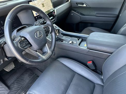 Used 2025 Lexus GX 550 AWD/4WD image 10