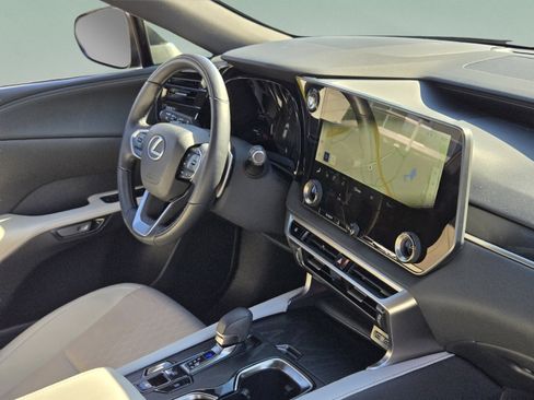 Used 2025 Lexus RX 350 Premium Plus w/ Accessory Package (Z1) FWD image 9