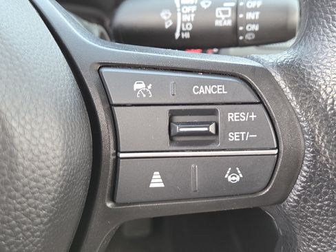 Used 2024 Honda CR-V LX image 5