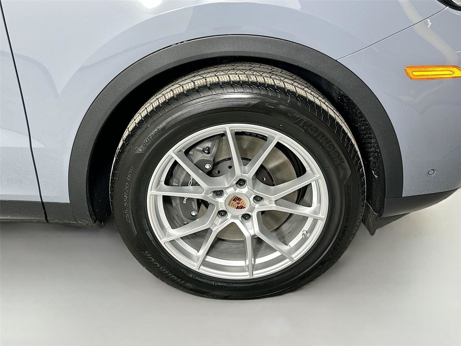 Certified 2026 Porsche Cayenne AWD/4WD image 14