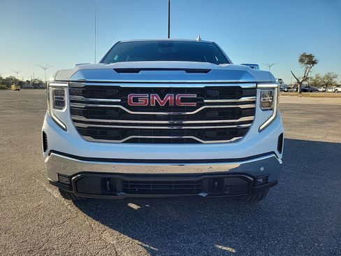 New 2026 GMC Sierra 1500 SLT w/ SLT Premium Plus Package AWD/4WD image 5