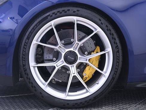 Certified 2024 Porsche 911 GT3 RWD image 13