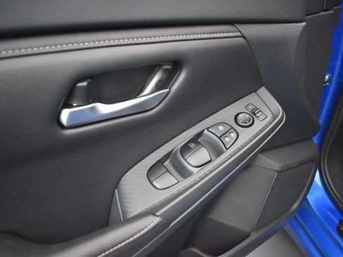 Used 2025 Nissan Sentra SV w/ Trunk Package image 26