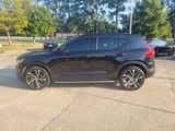 Used 2022 Volvo XC40 T5 R-Design w/ Advanced Package image 2