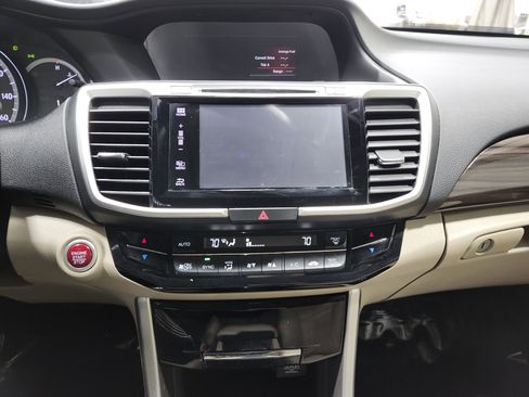 Used 2017 Honda Accord EX-L image 30