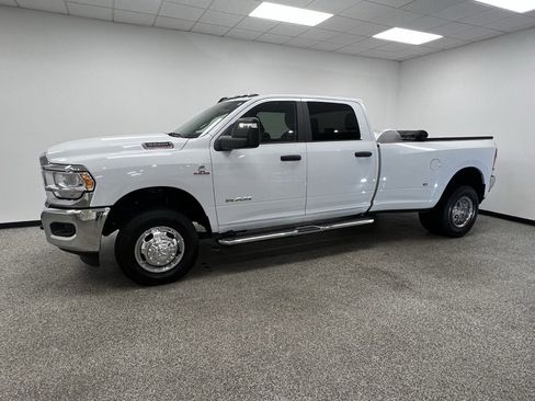 Used 2023 RAM 3500 Big Horn w/ Level 1 Equipment Group image 20