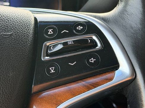 Used 2019 Cadillac Escalade ESV Luxury AWD/4WD image 34