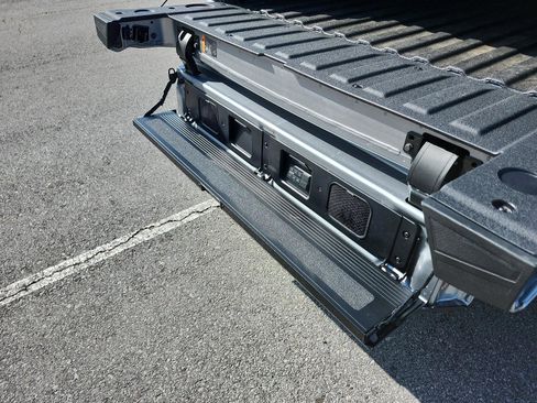 Certified 2025 GMC Sierra 2500 Denali Ultimate image 15