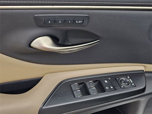 Used 2021 Lexus ES 350 w/ Premium Package image 19