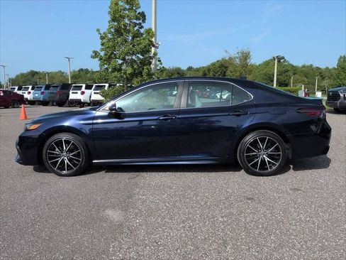 Certified 2021 Toyota Camry SE w/ Cold Weather Package FWD image 3