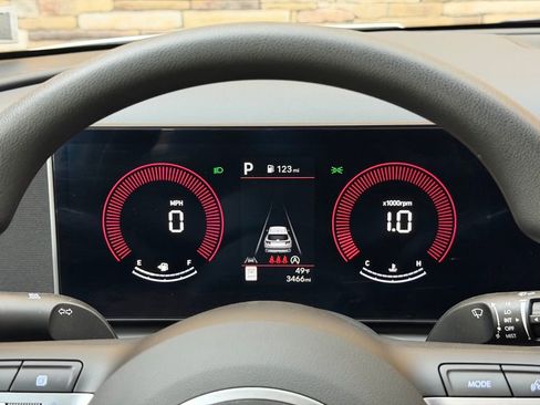 Used 2026 Hyundai Tucson SE image 13